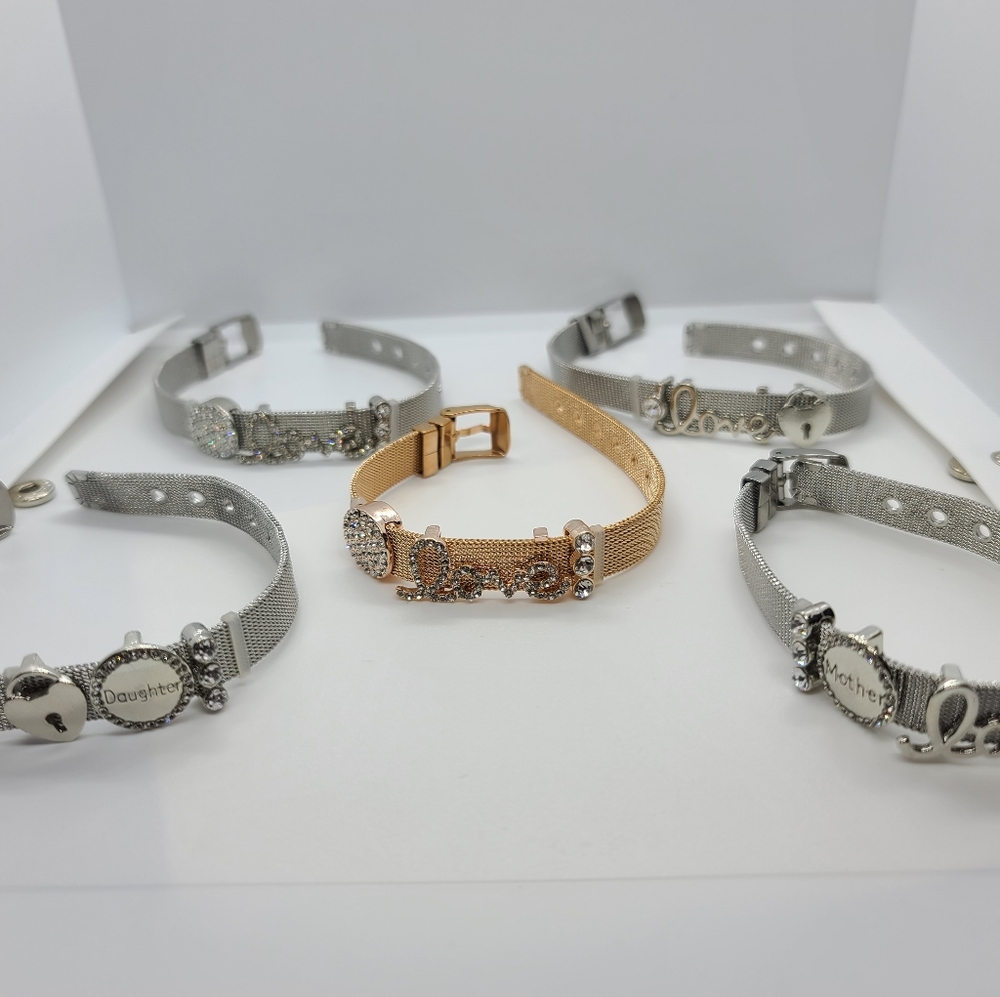 Bracelets - Picture 4 of 8